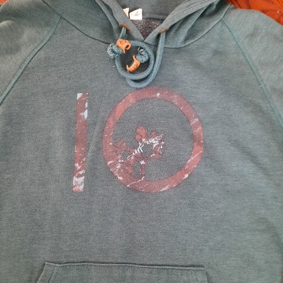 10 tree, XL, Turquoise Hoodie - Picture 2 of 4